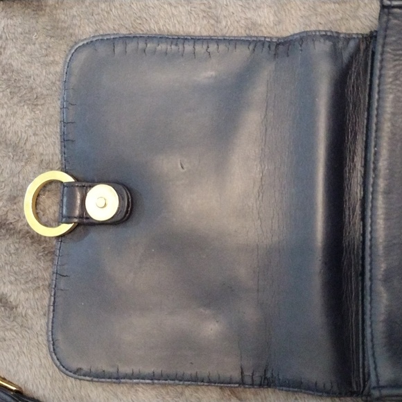 Vintage Jaqueline Ferrar Navy Leather Crossbody - Picture 6 of 16